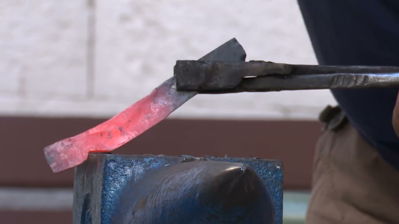 Fiera forbici e coltelli, a Frosolone in scena la forgiatura  - 12/08/2024