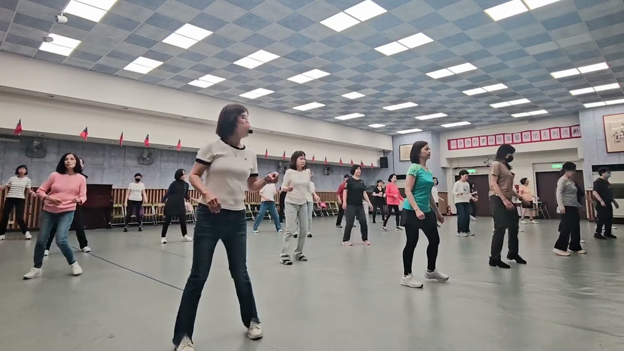 Role Model line dance 榜樣(排舞): 歡迎一起來運動,請洽連絡人:珠珠班長 0922-157-510 :)