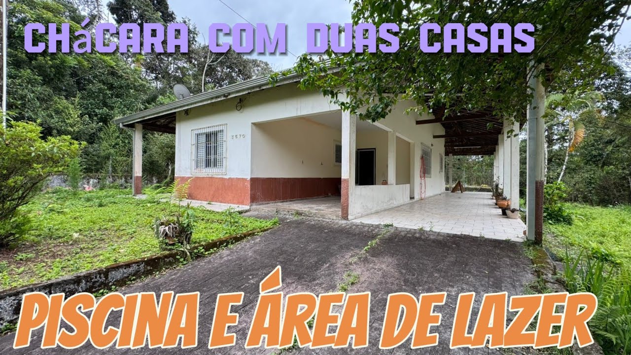 Chácara com duas casas, lago e muita natureza. Lazer completo em Itanhaém.