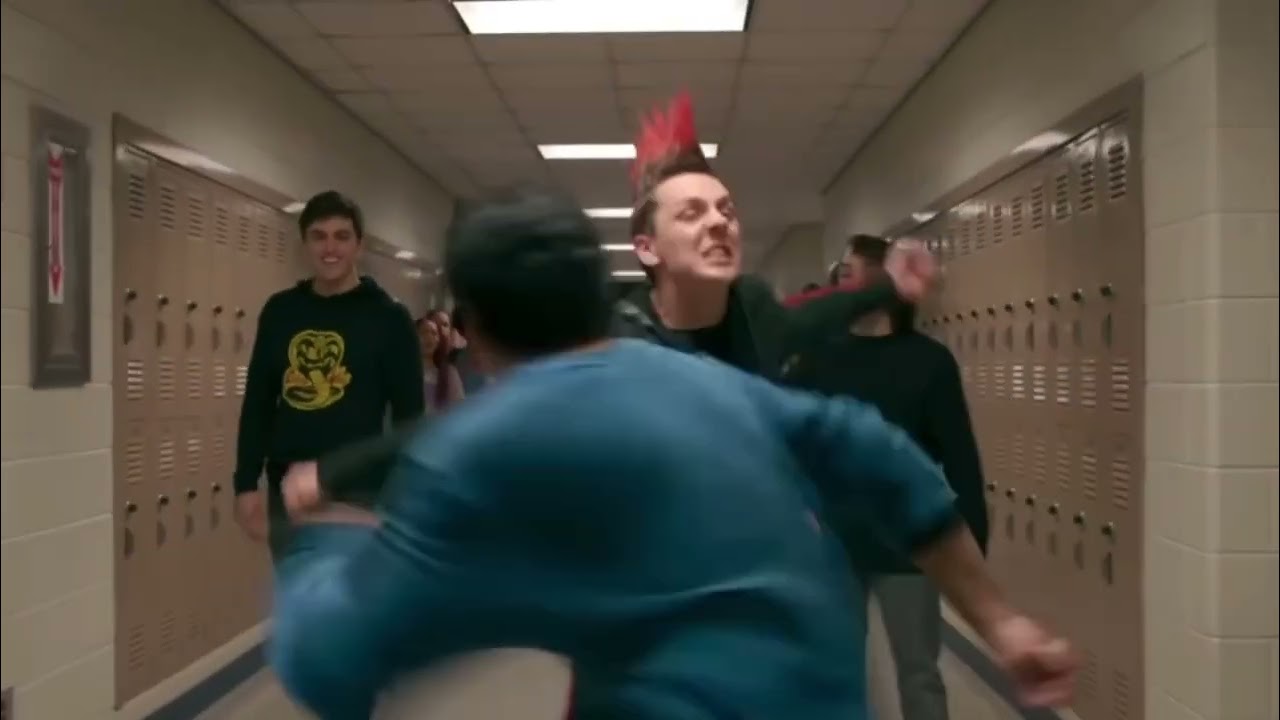 Cobra kai fighting 🥊🥊👊