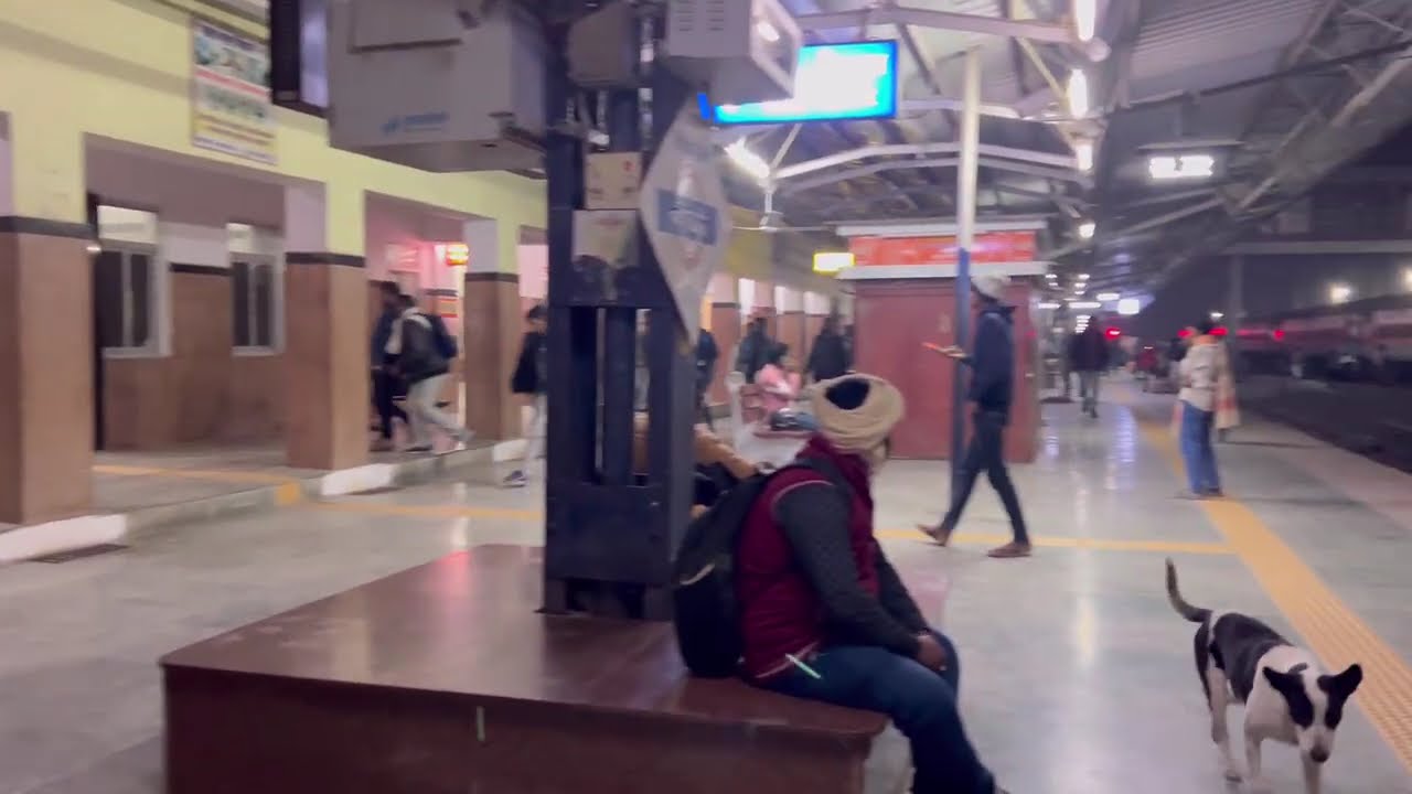 #trending#fypシ#viralvideo#fypシ゚viralシ2025fyp#ytshorts #shortvideo#travel#train#saurabhjoshiblock 