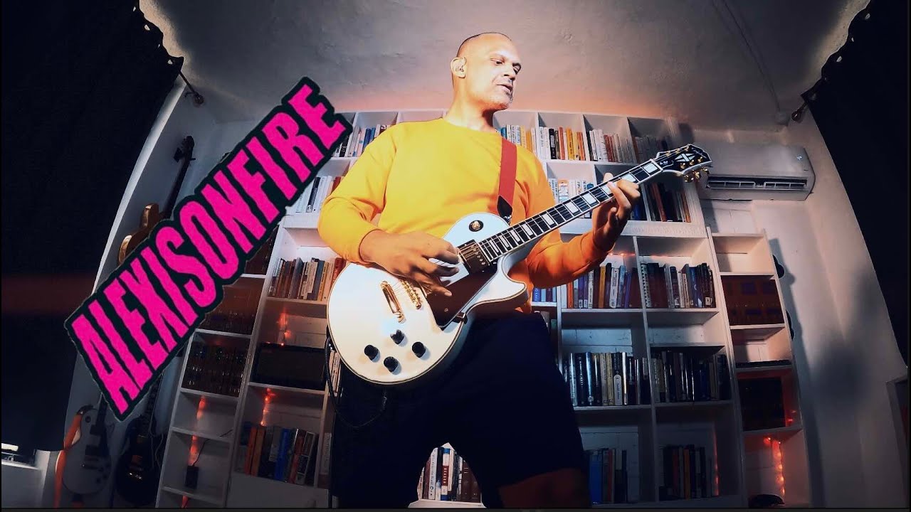 This Alexisonfire Guitar Part is INSANE – Waterwings Live Cover