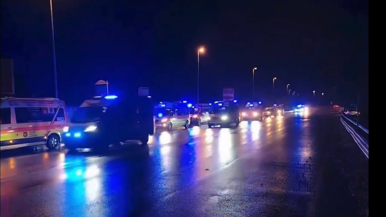 Maxi trasporto 12 ambulanze da Ancona a Ravenna( 12 Ambulance in Emergency Transport 12 people 