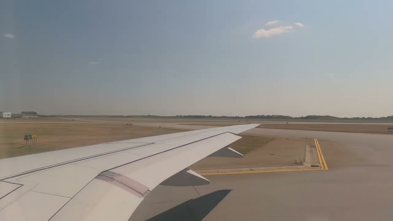 Porter Airlines Embraer E195-E2 Afternoon Takeoff from Ottawa
