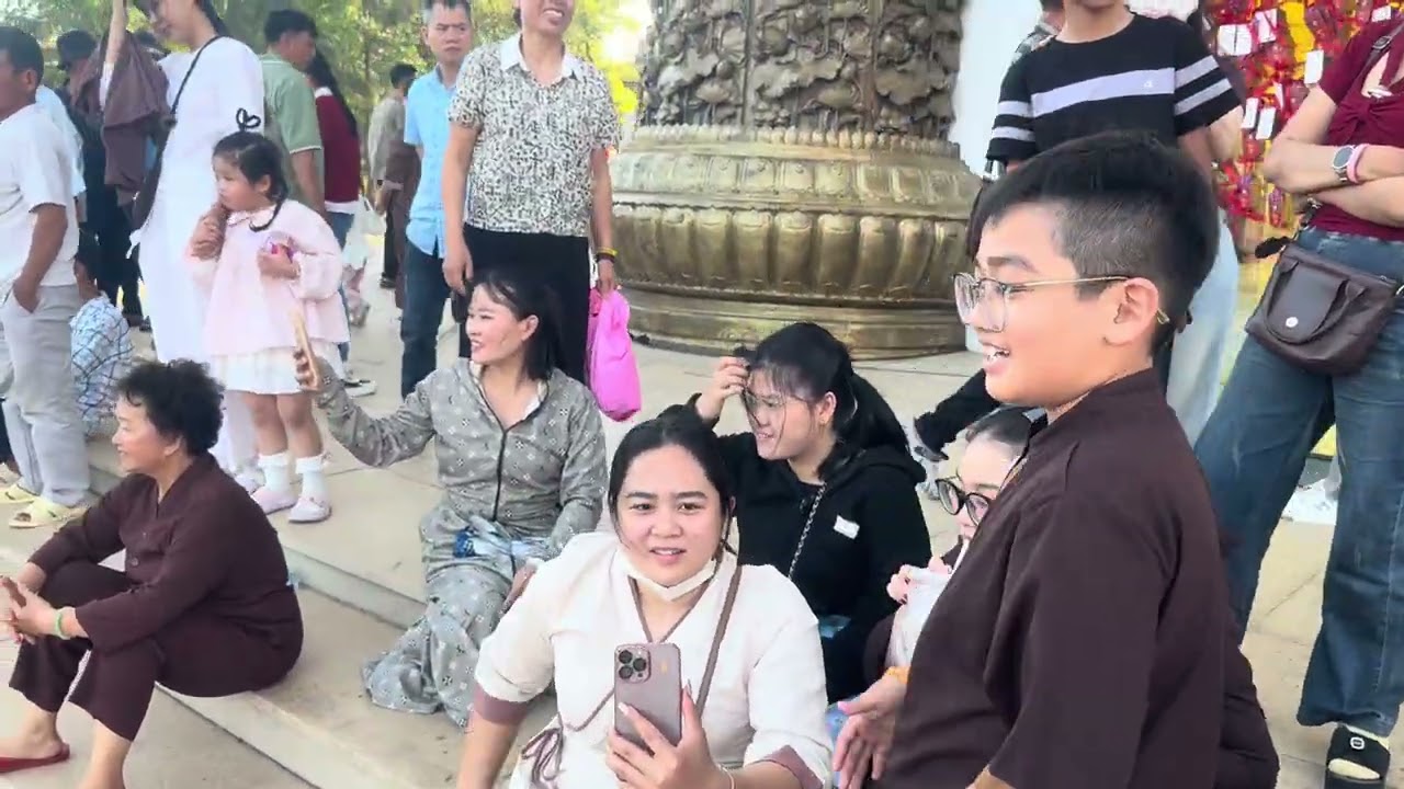 Quốc Ân Khải Tường  chiều tối mồng 2 tết 
