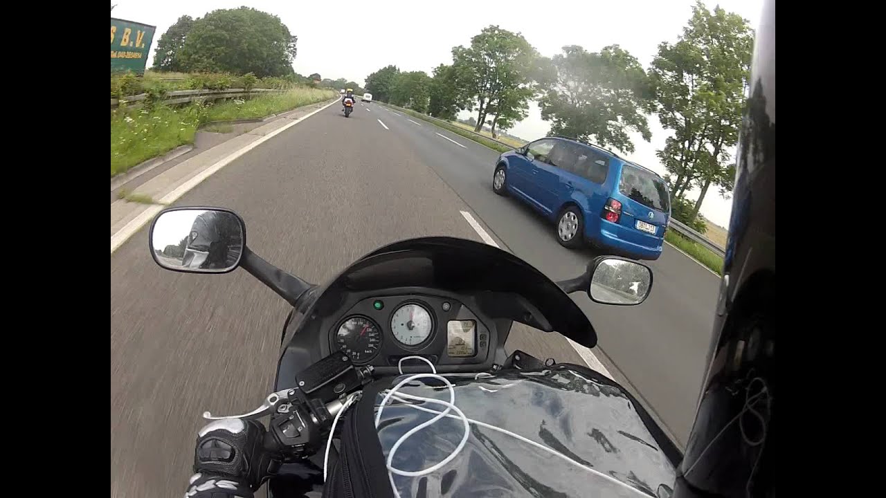 Aprillia RSV Mille vs Honda vfr800 FI Top speed on the german autobahn