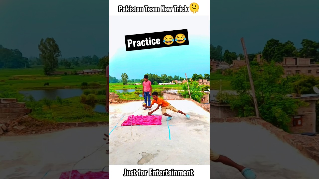 Pakistani team's new fielding trick😁 #trending #cricket