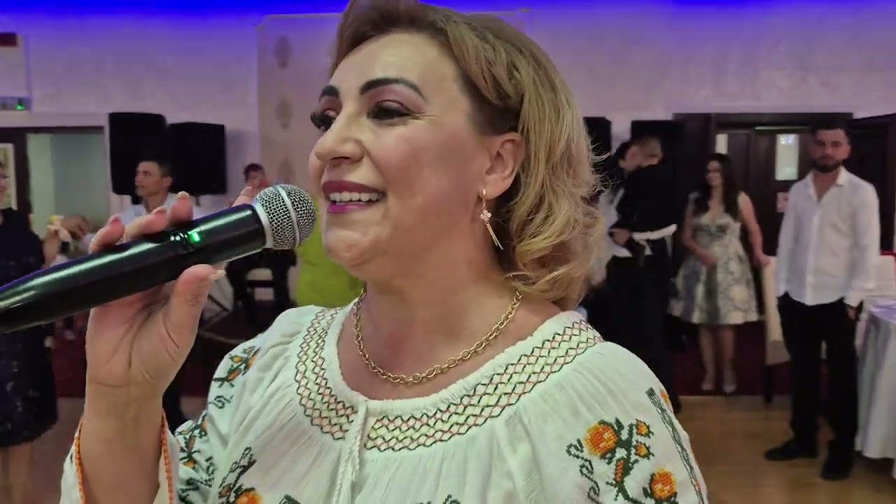 Surprize muzicale la domiciliu cu Nicoleta Cojocaru 0749311432 Lamultiani Alina si Casă de piatră