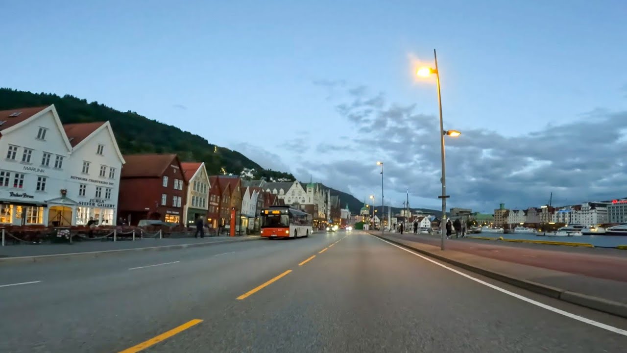 Cycling in Bergen, Norway 🇳🇴 4K Tour of Bergen at Night