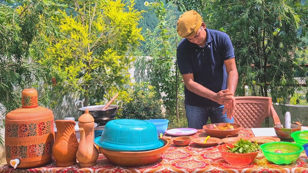 Early Morning in the Mountains | Chicken Stew Slowly Cooking Over Fire