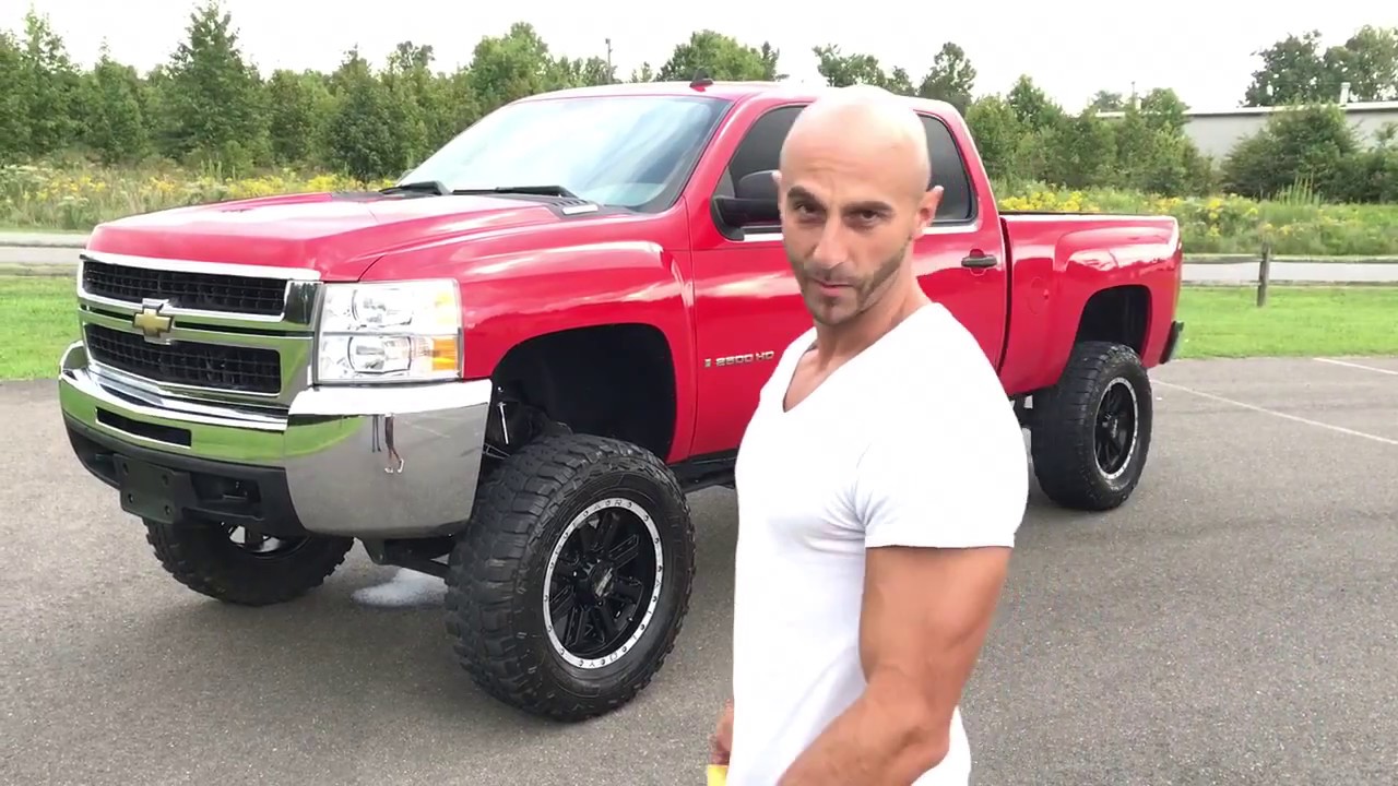 Gorgeous bright red LIFTED 2008 Chevrolet Silverado 2500 LT 6.0L Vortec engine 4 door short bed 4x4!