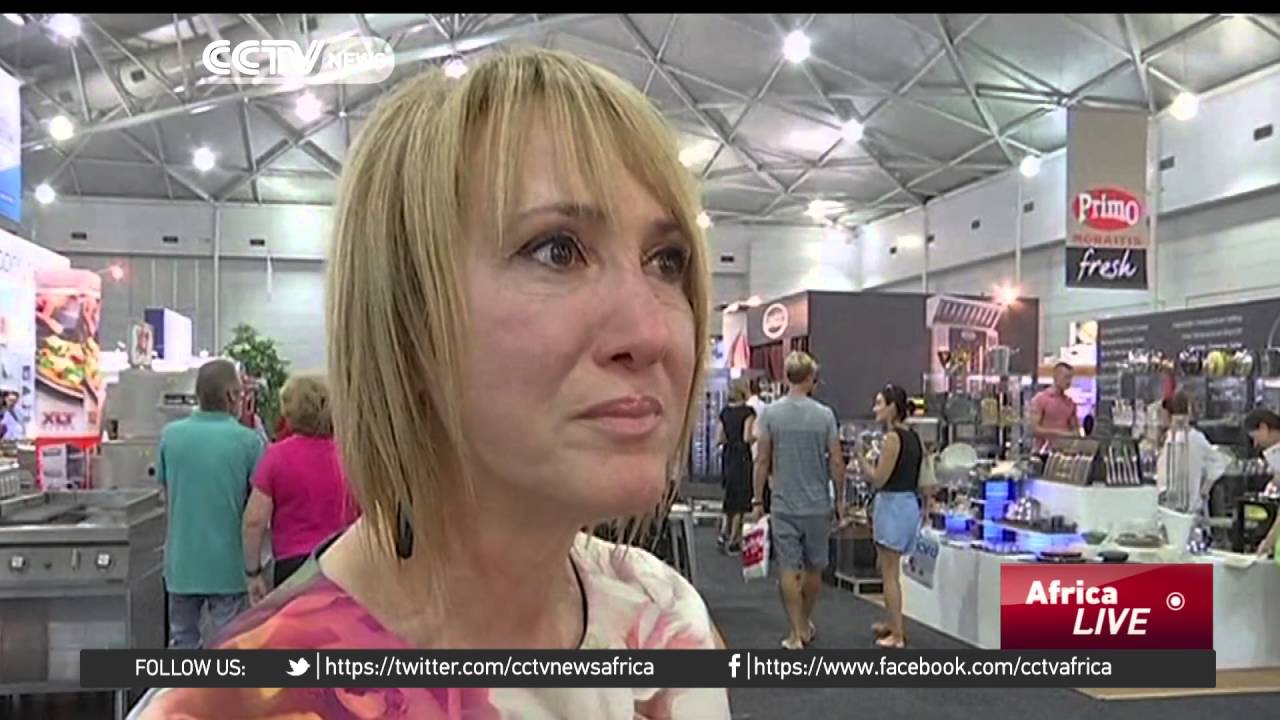 Organic fruit, pizza, and bugs on offer at an Australian food fair