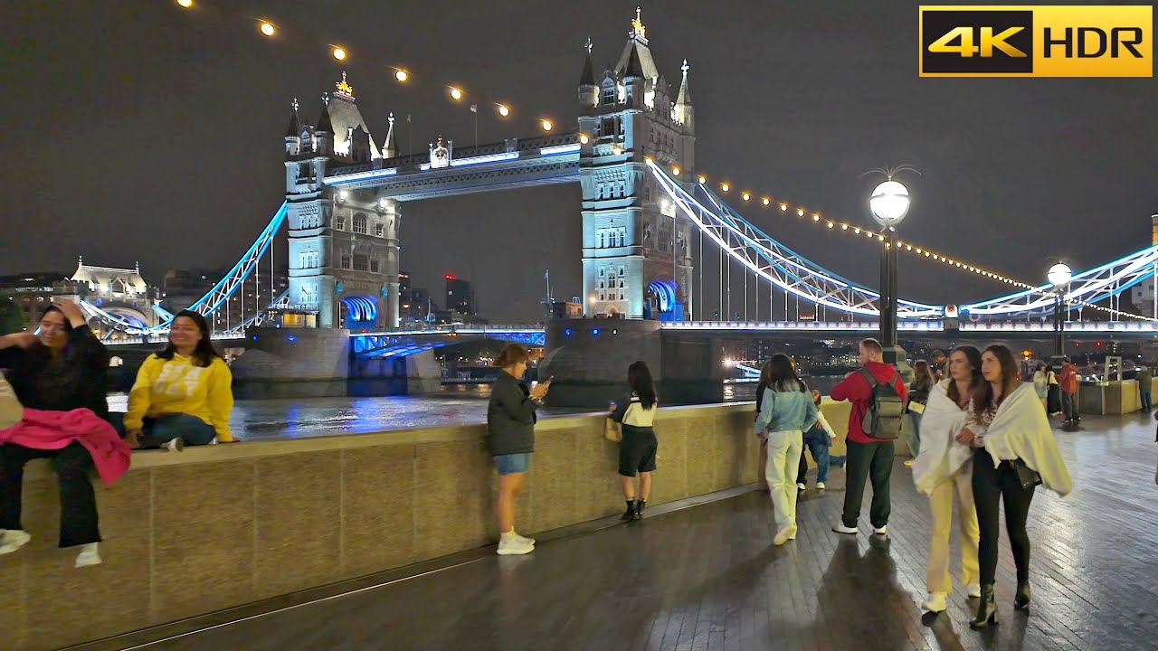 London Night Walk - Sep 2024 | Strolling Through the last days of summer [4K HDR]