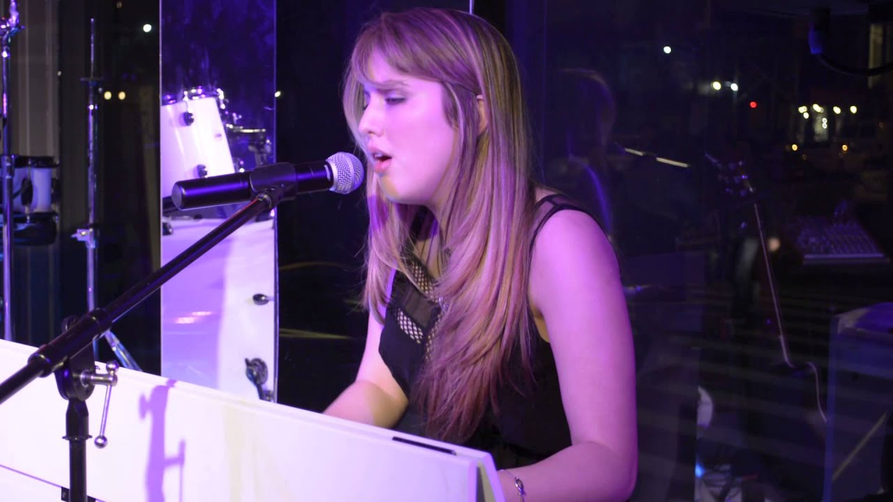 Skinny Love by Maddy Jarmon @ Toshi's Living Room