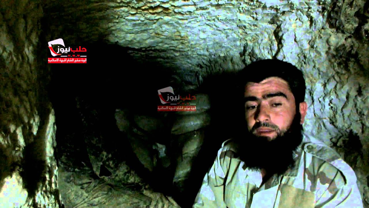 شبكة حلب نيوز || اللحظات الاولى لتفجير مبنى الكارلتون على ايدي الوية صقور الشام