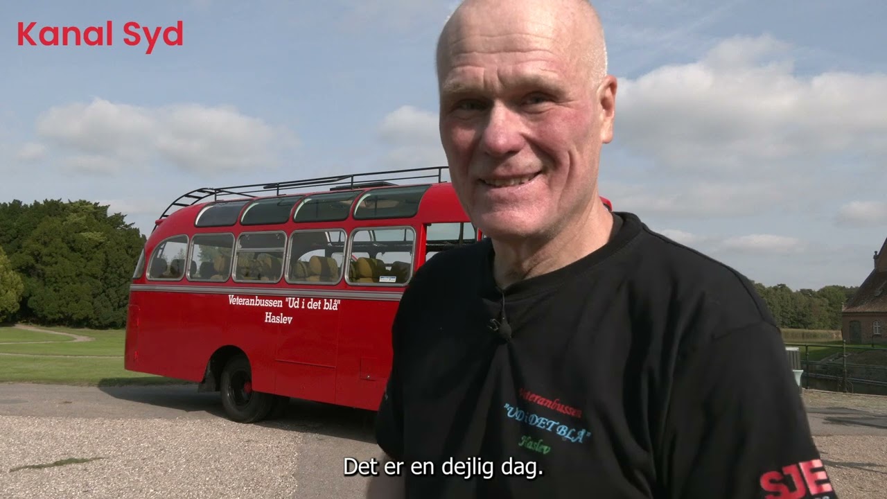 Veteranbussen ´Ud i Det Blå`