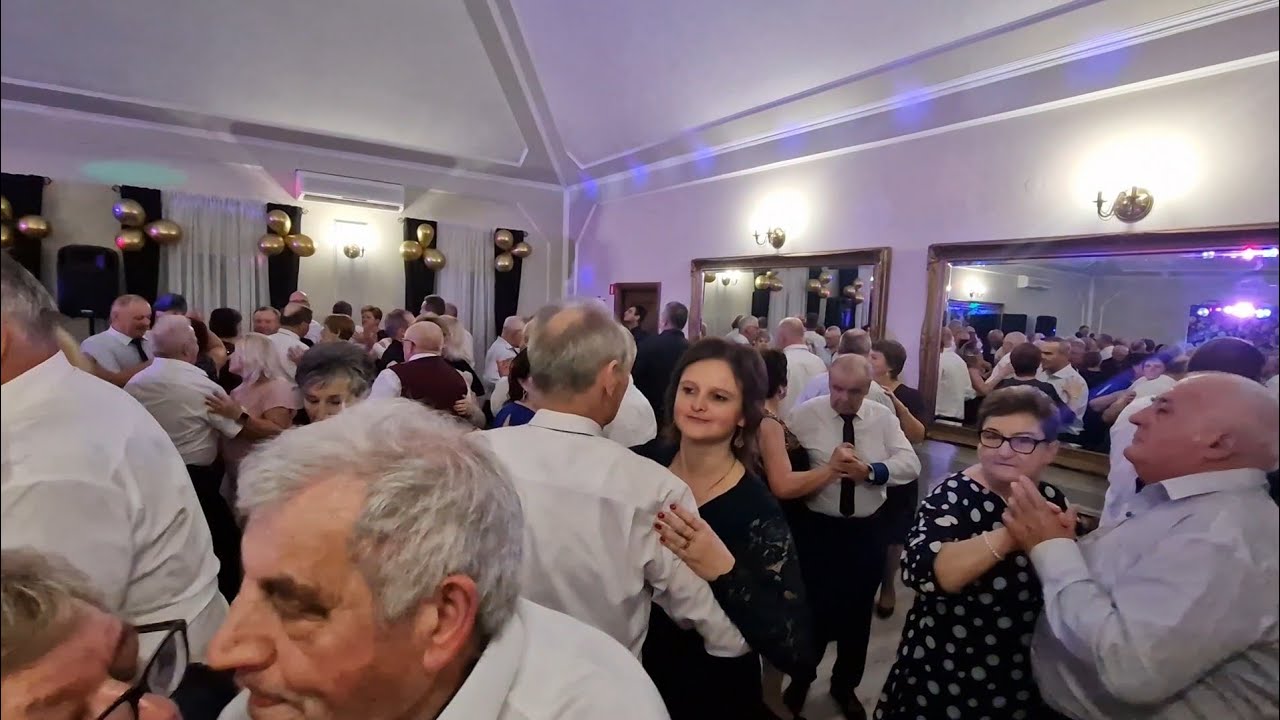 31 grudnia 2023 stali bywalcy ale też nowe pary na sylwestrze w Złotym Dworze!