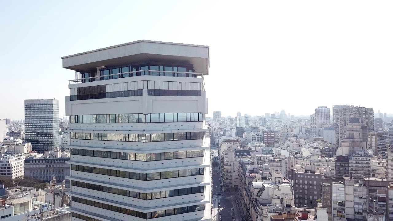 Torre Pirelli desde Drone