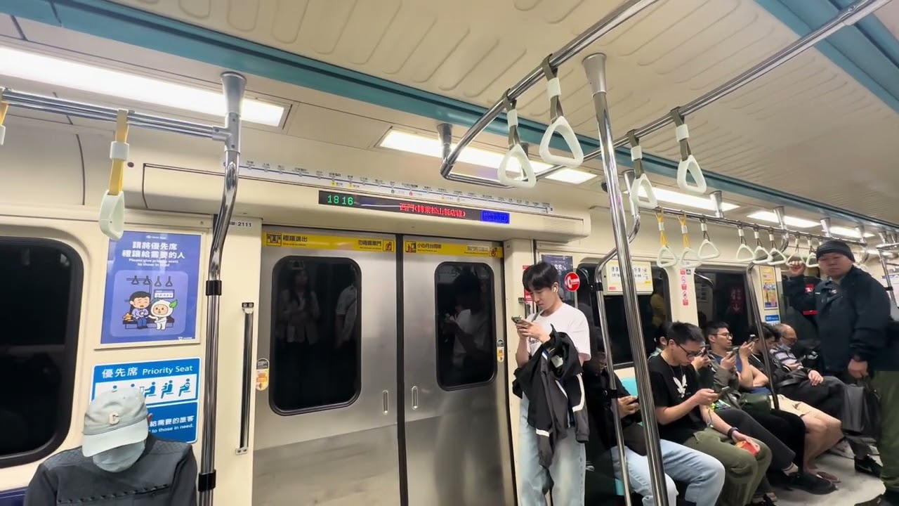 Taipei Metro Siemens C321 set 111/112 ride from Longshan Temple to Ximen