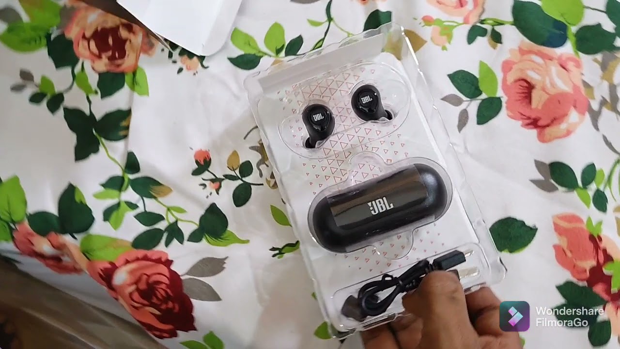 JBL C100 TWS TRUEWIRELESS EAR BUDS UNBOXING
