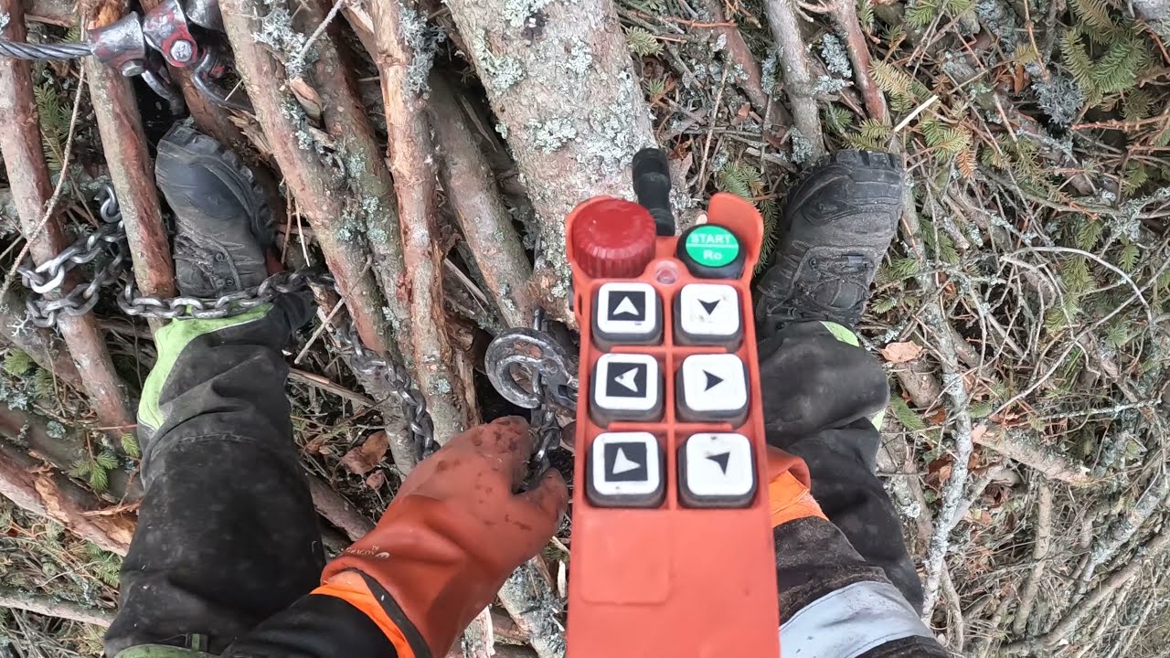 Hrubšia hmota Stihl 362 , Zetor Forterra 125 ukt