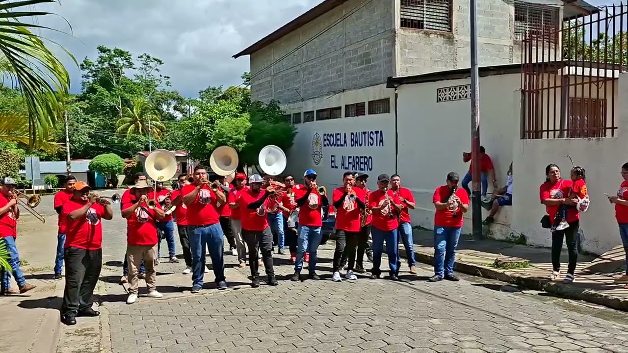 Besarme morenita Filarmónica Adictivos