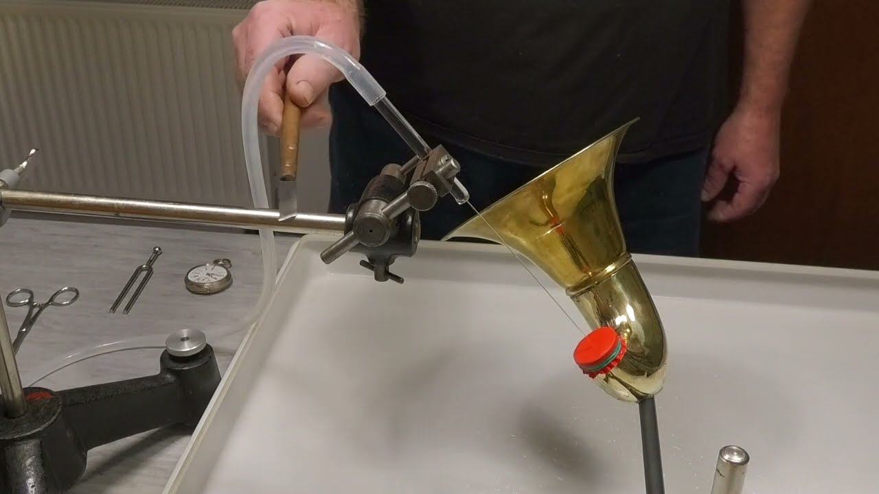 Hydraulic microphone