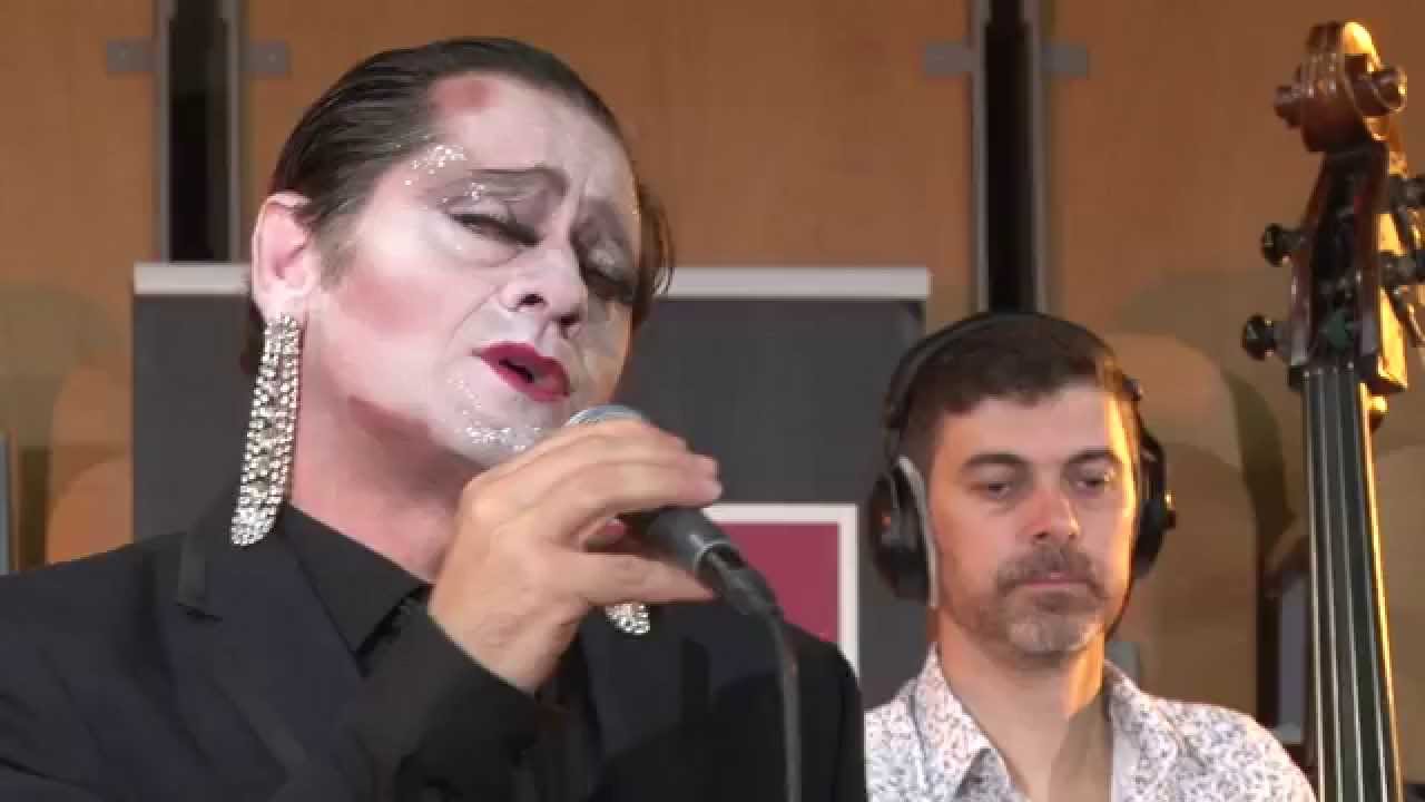 Olivier Py chante Miss Knife : 