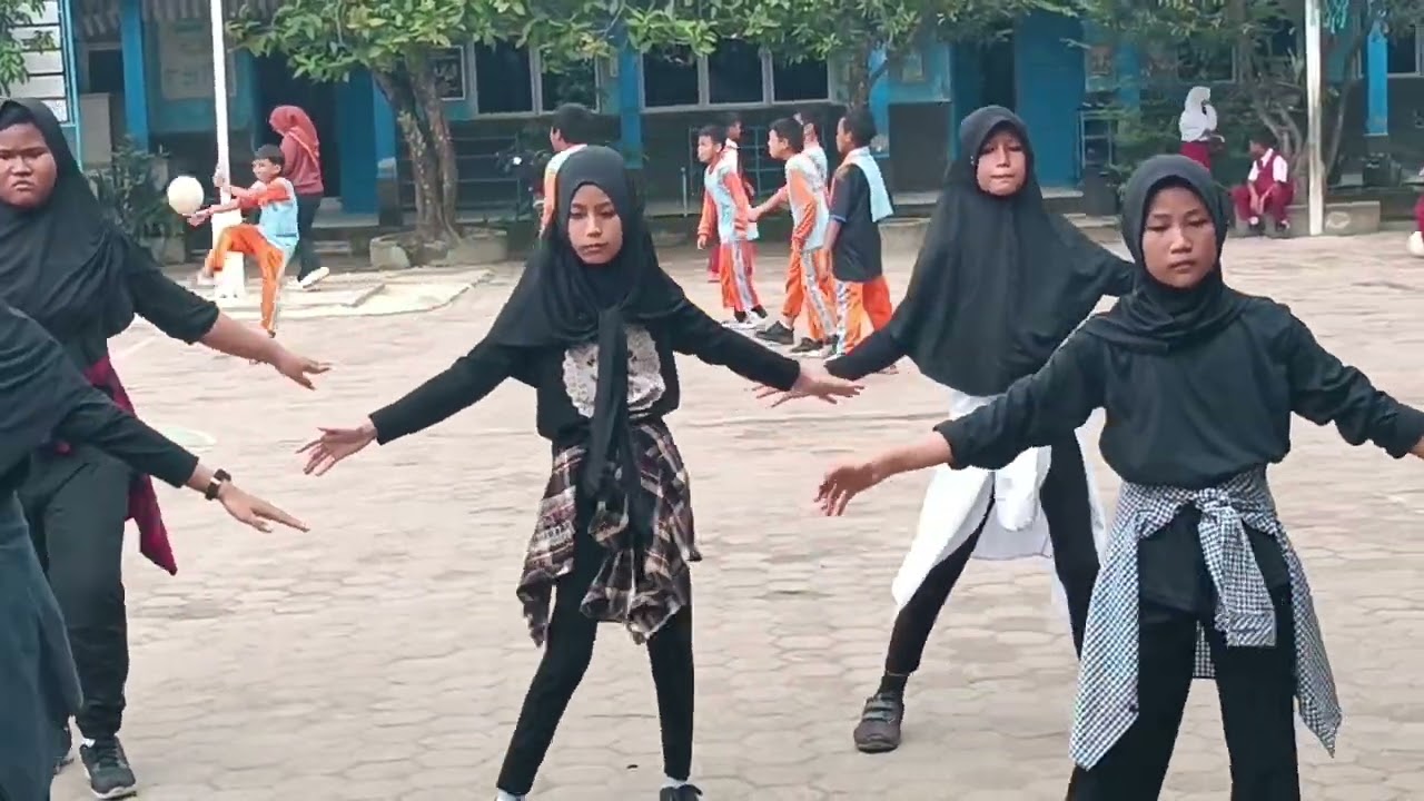 Senam Irama Kreasi Goyang Duma