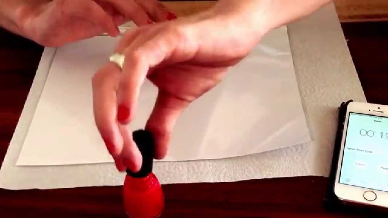 Girl vs Guy one minute nail polish challenge