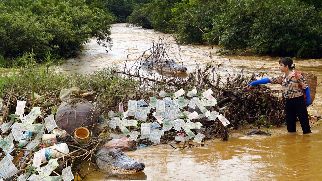 REWIND TIMELAPSE - After the historic flash flood, the poor girl discovered many treasures.