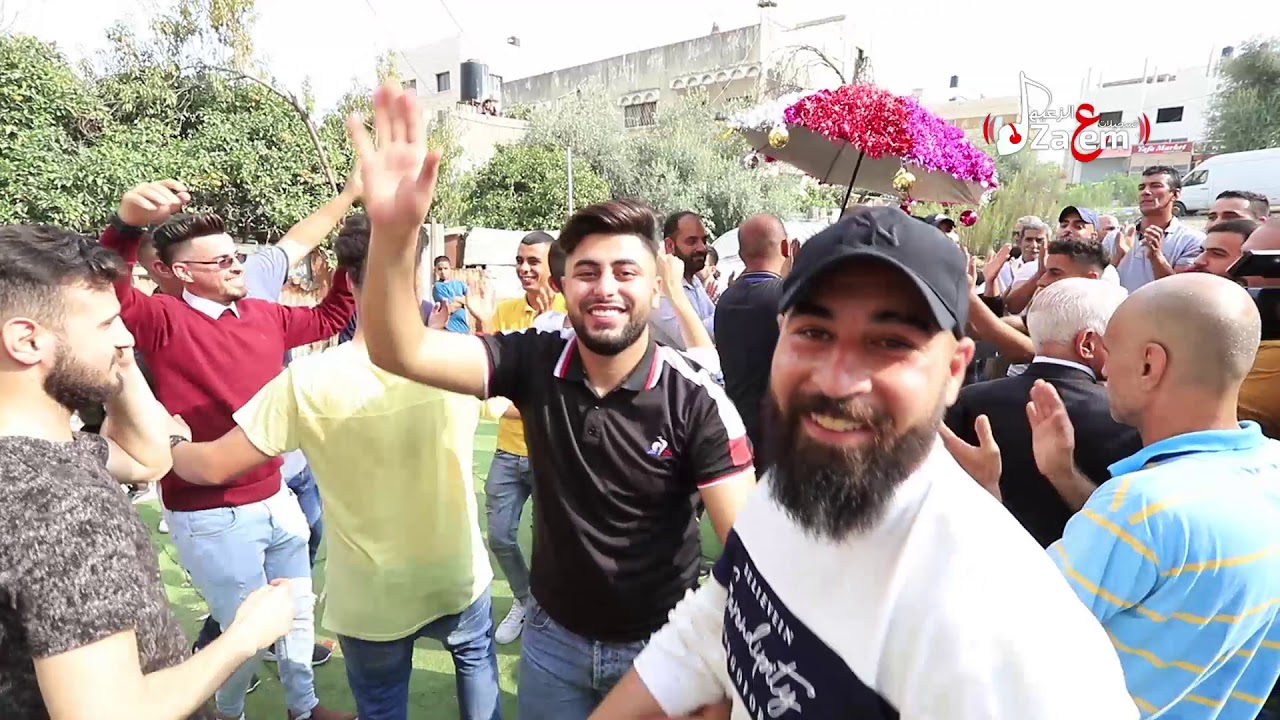 الفنان علاء الجلاد   طالع من الحمام   حمام العريس المهندس خالد اصلان