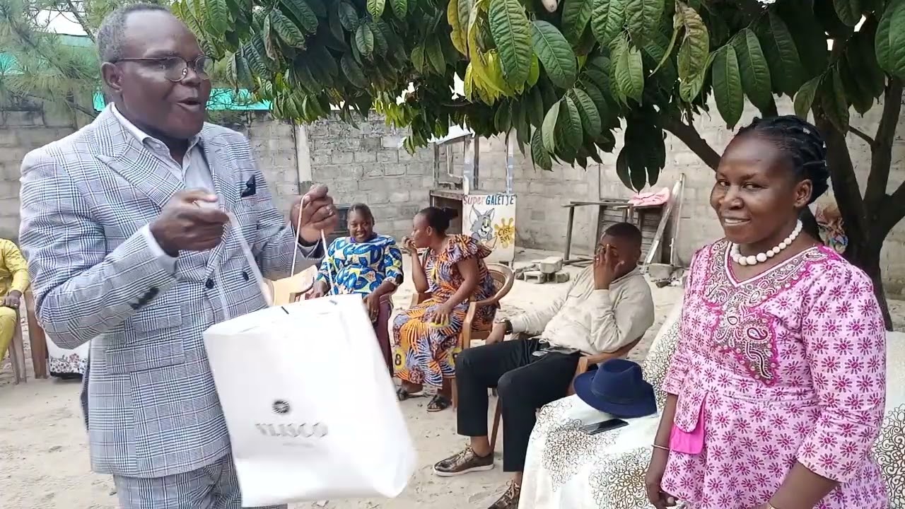 LA FÊTE DES MARIÉS DU TAB DE LA MOISSON
