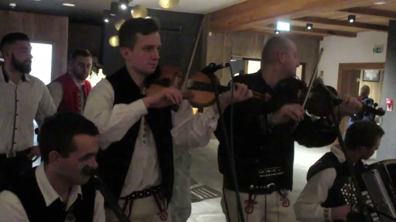 STANEK49 BULI/TOMEK IWANOW RIP/i KAPELA GRAPA  XXV BAL GÓRALSKI DWÓR KUKUCZKA ISTEBNA 20.01.2018