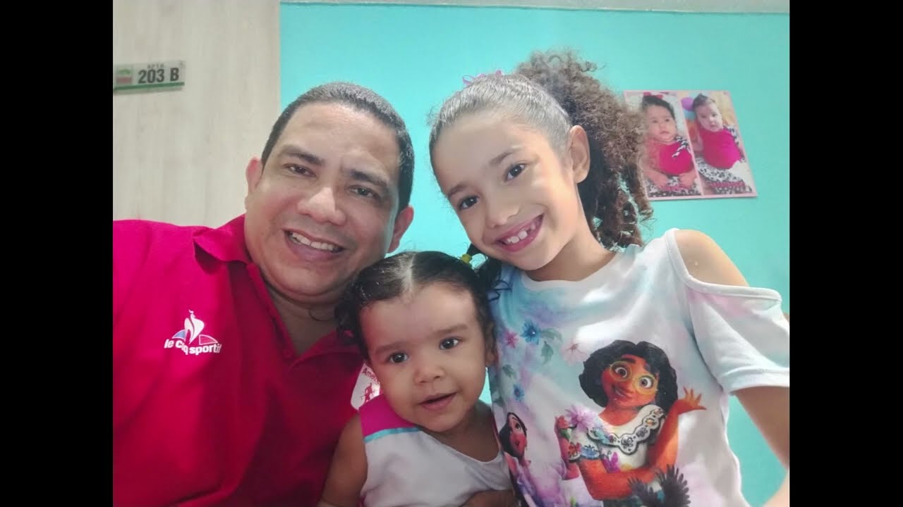 La Niña Tomasita Enrique Díaz.