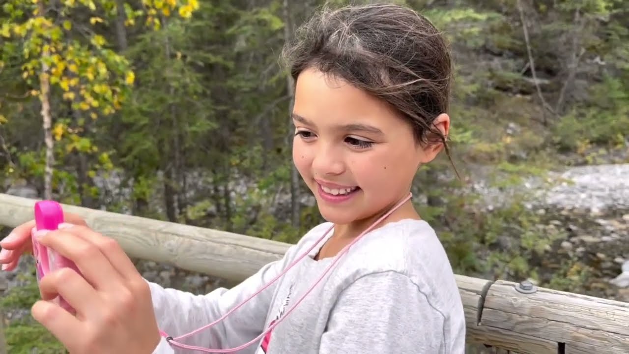 Hiking Heart Creek Trail || Easy hiking with Twins