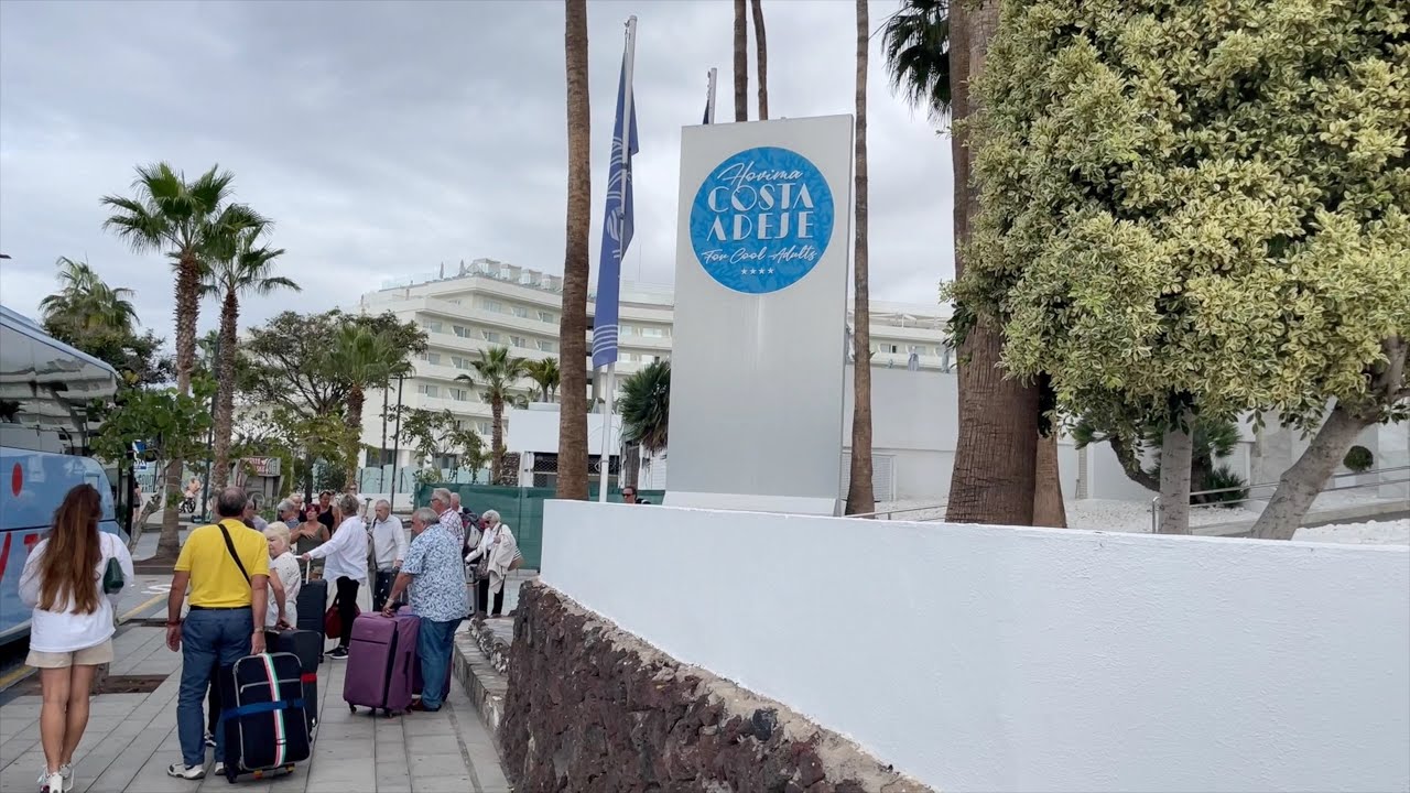 Tenerife - Hovima Costa Adeje. Only For Cool Adults!