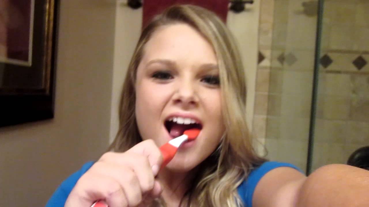 Justin Bieber singing toothbrush
