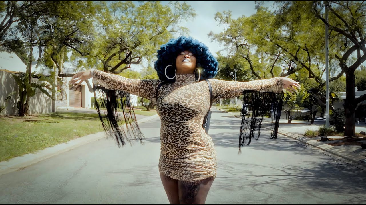Moonchild Sanelly - Falling (Official Video)