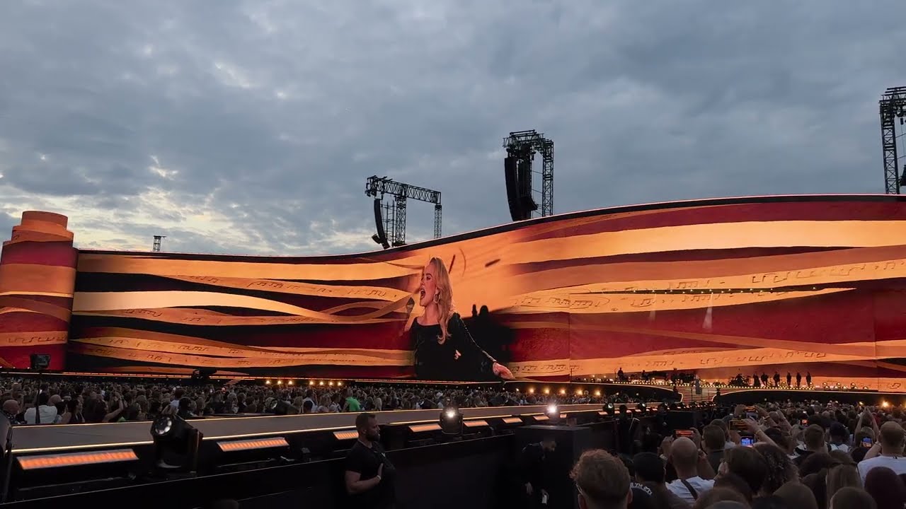 Adele in Munich “Easy on Me” LIVE München Messe 03/08/24
