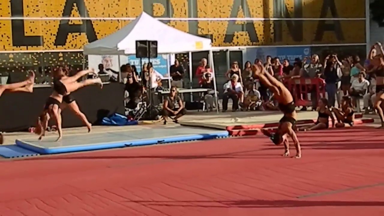 Exhibició Club Gimnàstica Esplugues les Moreres