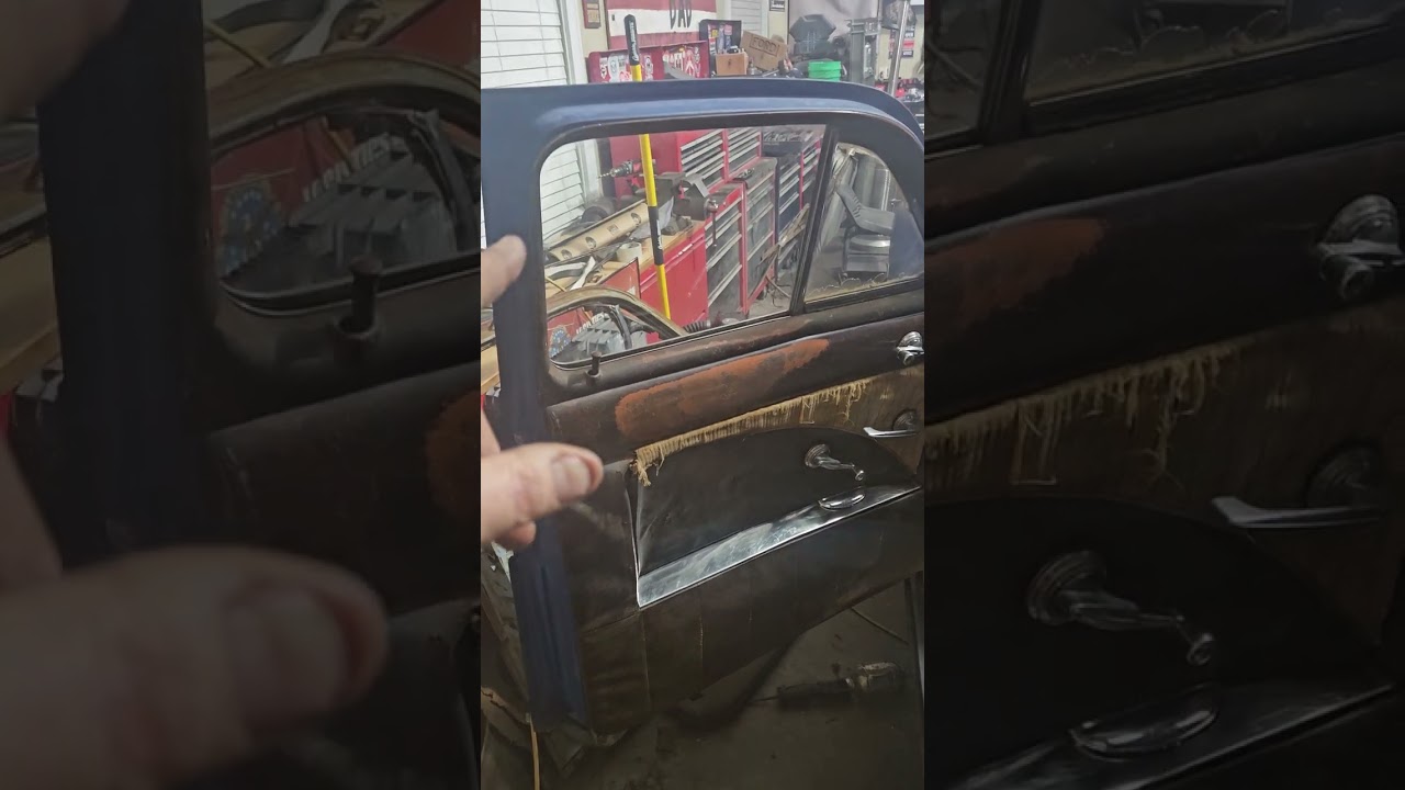 51 Hudson Hornet update, interior install