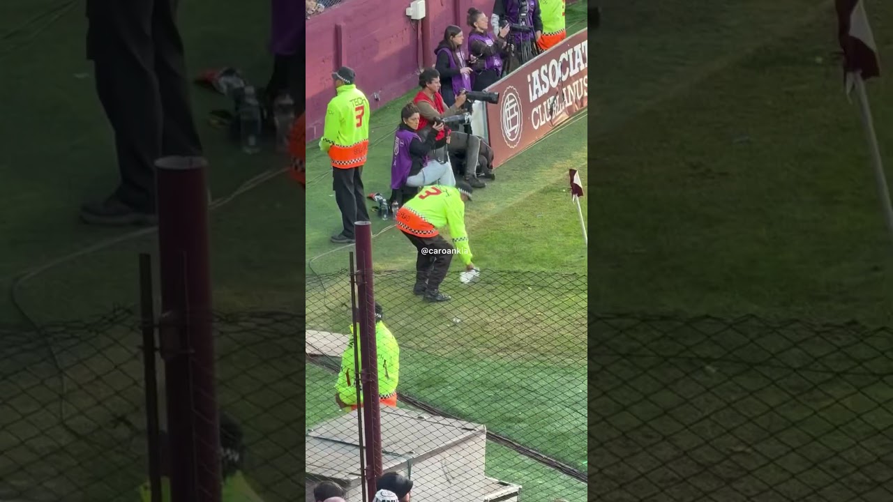 🫠T&iacute;rate la zapatilla al campo de juego TRANQUIIII #lanus #lan&uacute;s #granate #banfield #futbol
