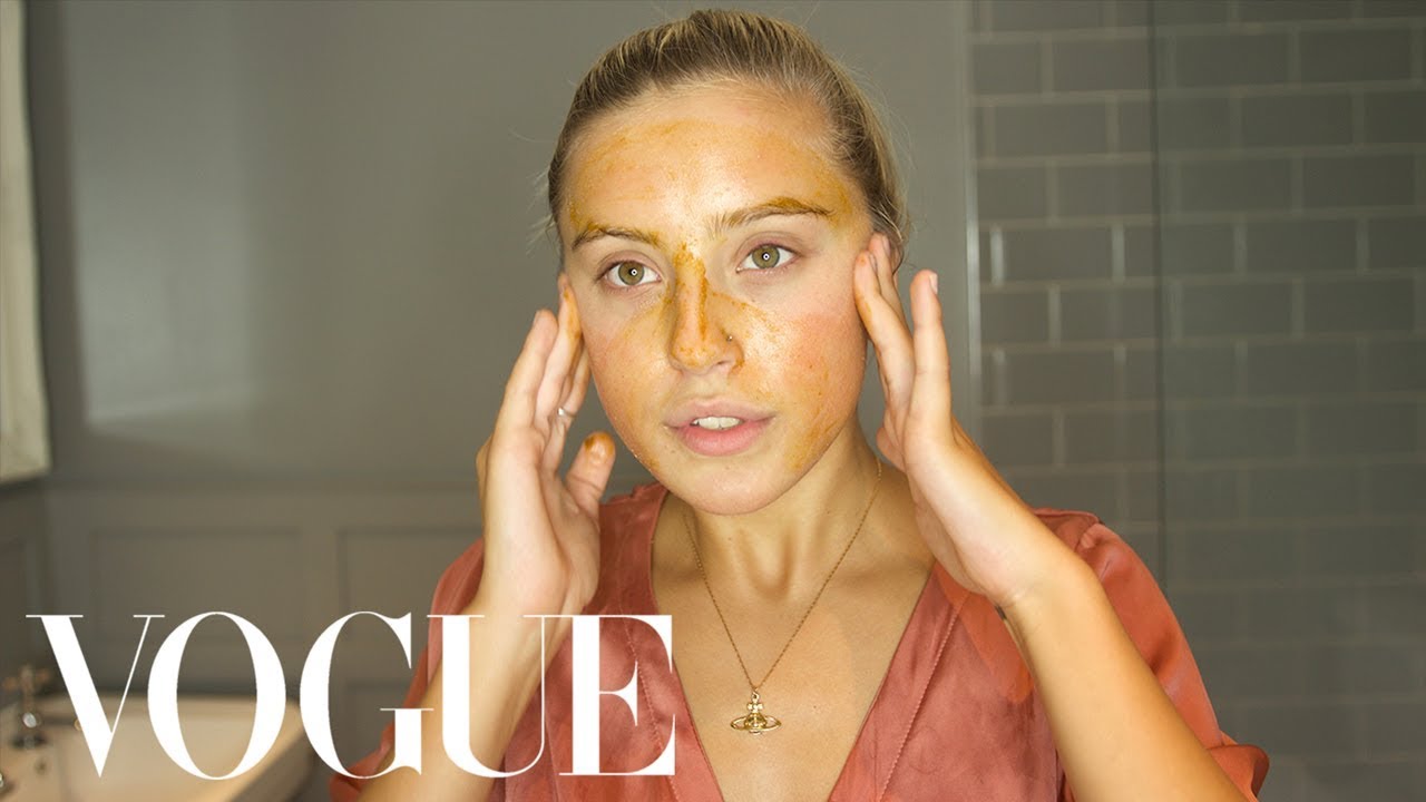 Get un-ready with Olivia | Beauty secrets | Vouge - Oliviagrace