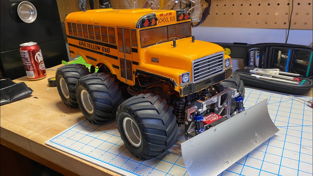 Snowplow Unit Installation on the Tamiya King Yellow G6-01