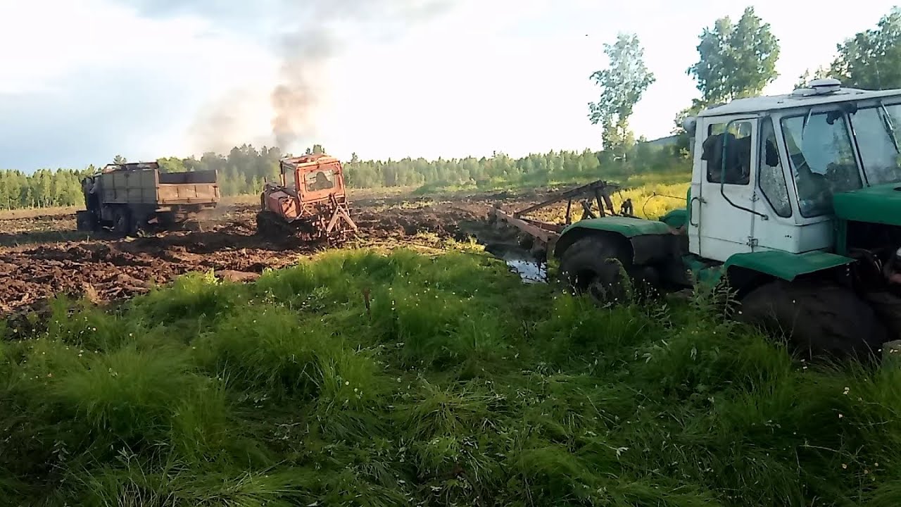 Тянем-потянем... Самая крутая посадка тракторов за последние несколько лет!!!