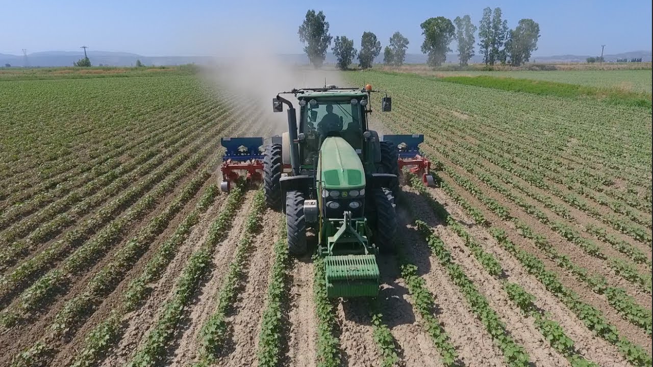 9 Sıralı Gübreli Ara Çapa Makinası - John Deere 7930