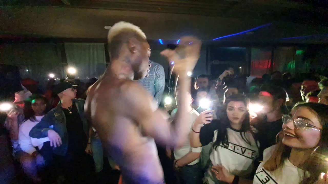 Bello figo - Pasta con tonno, live a Genova