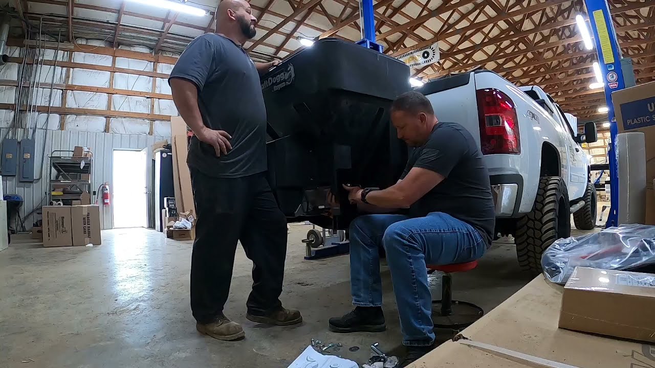 Unboxing a Buyers TGS03 Salt Spreaderder