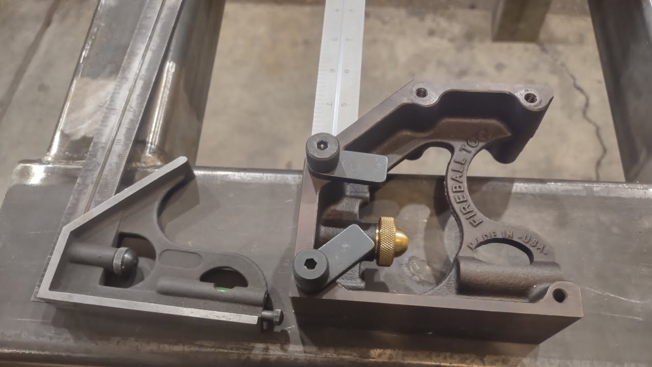 (440) fireball cast iron combination square, a quick look at it and comparing to a standard one